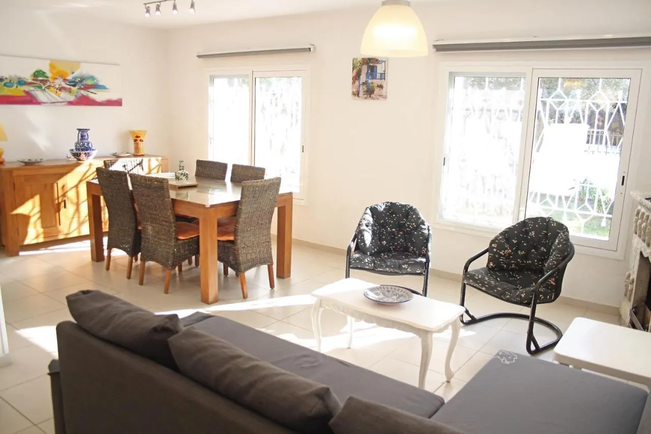 Charming Seafront Villa Cambrils Holiday home